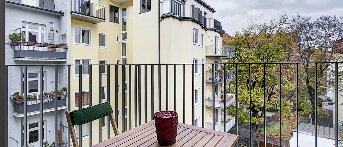Płaski München Neuhausen 01 Balkon 9058