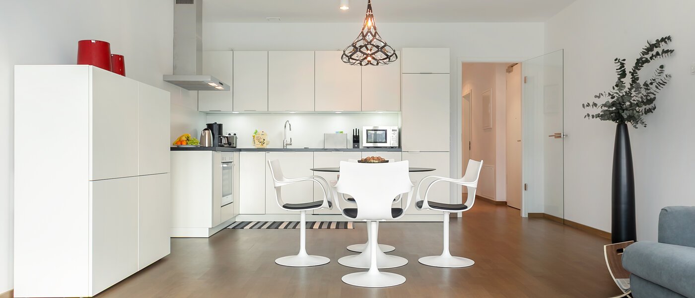 Ploché München Neuhausen 05 Obývacia časť 9058