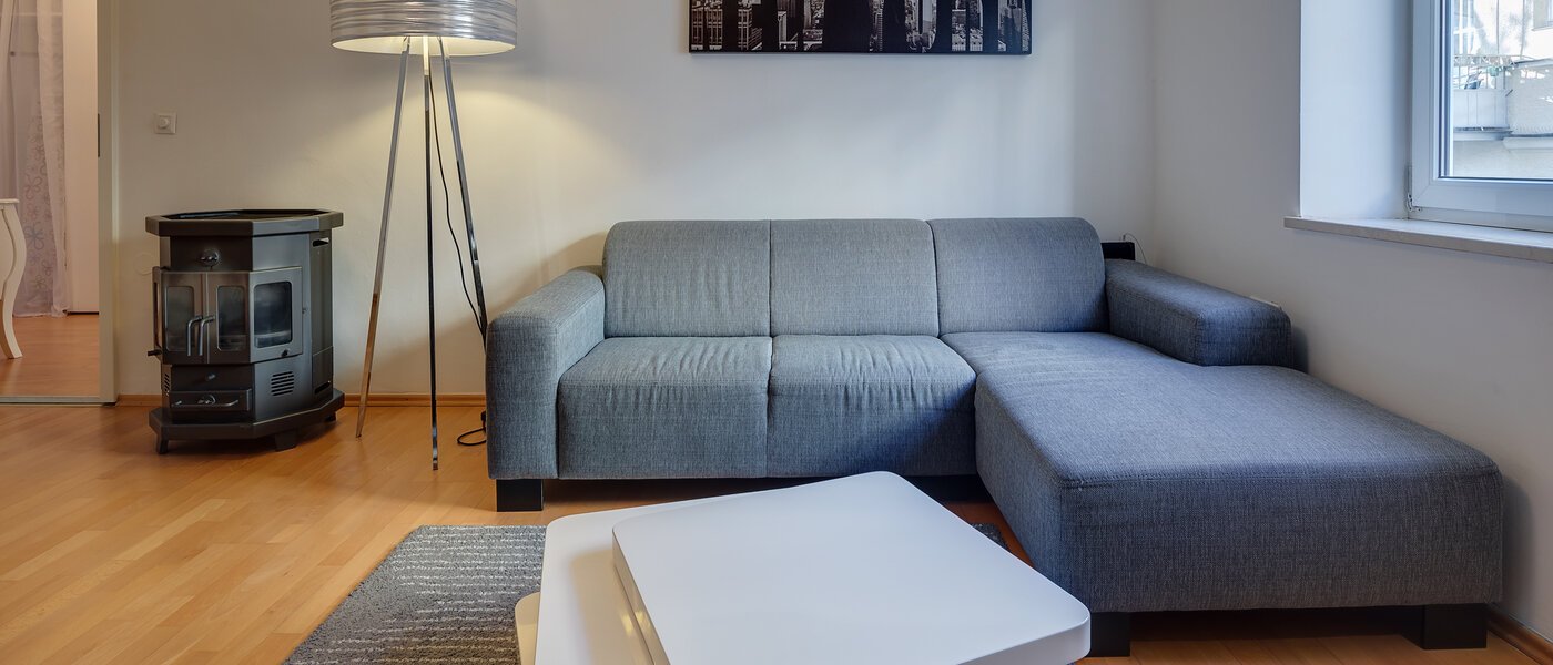 Ploché München Schwabing-Nord (zw. Leopoldstraße & Englischen Garten) 03 Obývací pokoj 9063