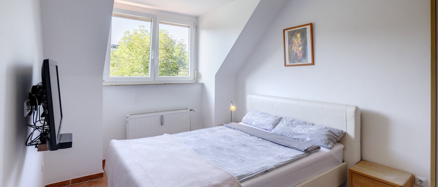 Tetőtéri lakás München Trudering 01 Hálószoba 9072