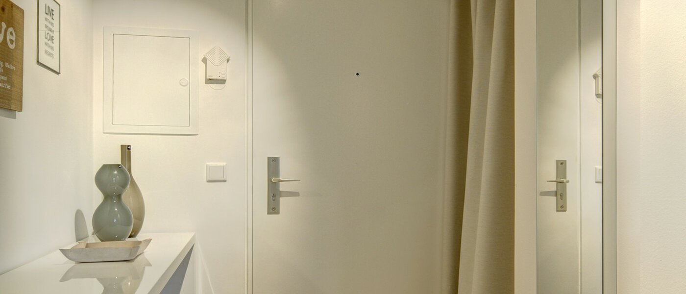 Плосък München Maxvorstadt - Universitätsviertel 02 Коридор/ коридор 9083