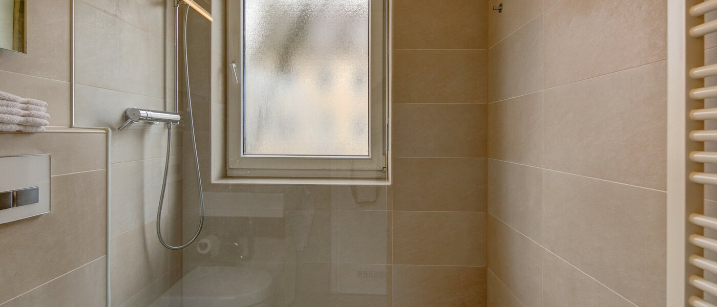 Ploché München Harlaching 01 Kúpeľňa 9099