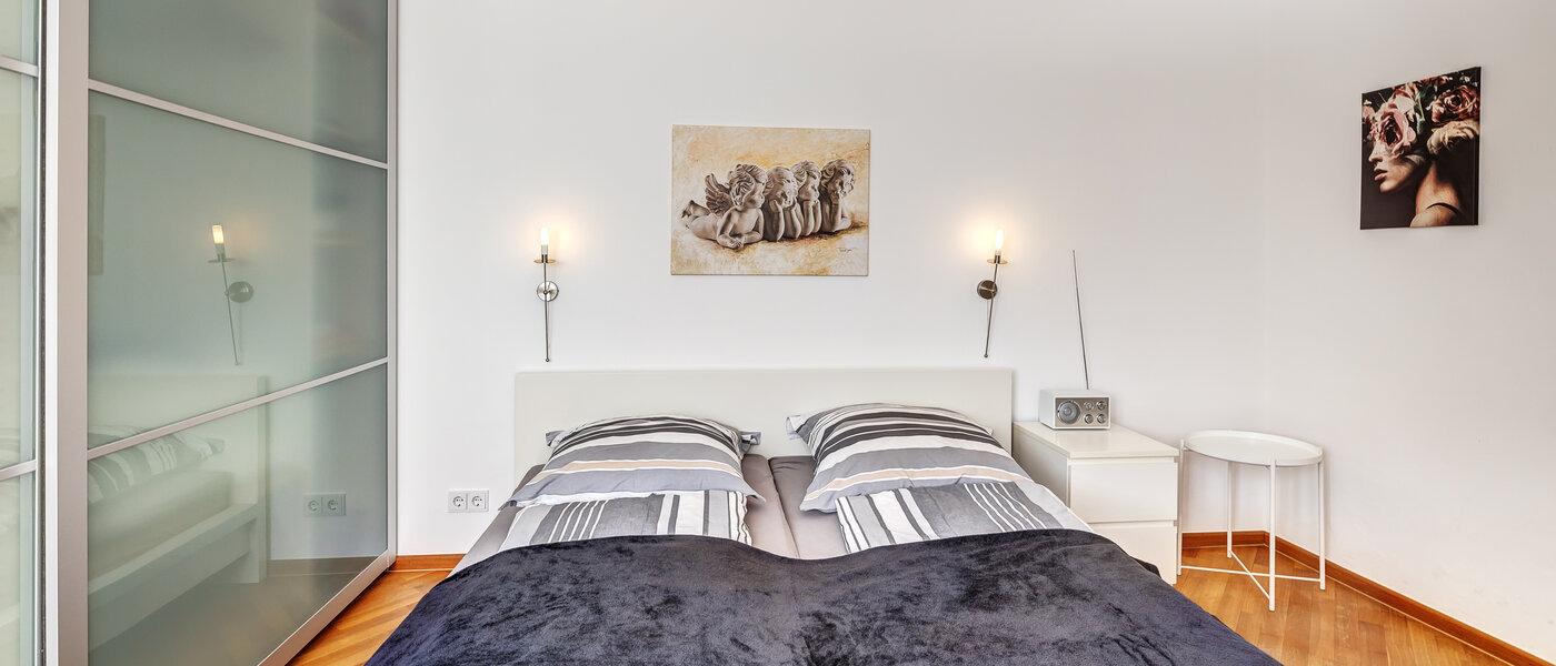 Ploché München Sendling-Westpark 01 Spálňa 9100