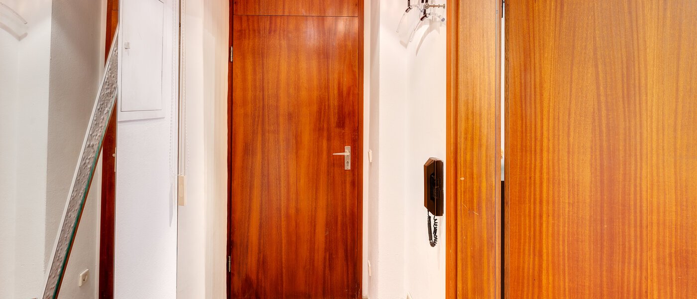 Плоский München Laim 02 Коридор/передпокій 912