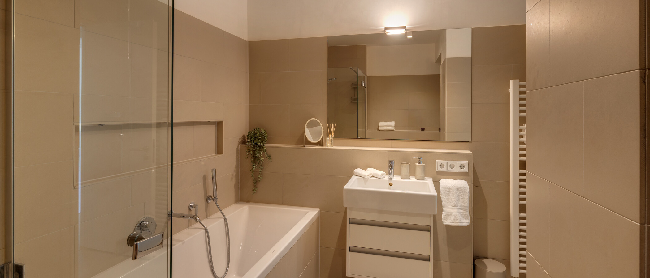 Flat München Maxvorstadt 02 Baderom 9128