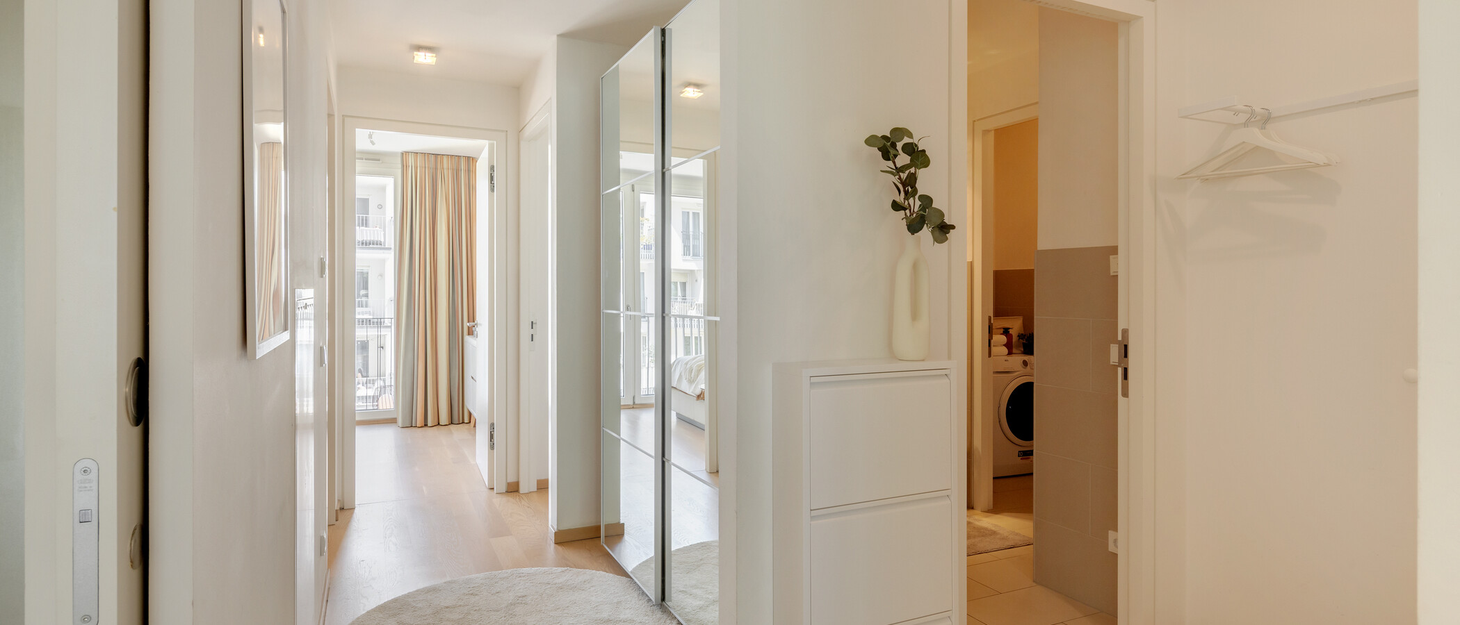 Flat München Maxvorstadt 01 Korridor/gang 9128