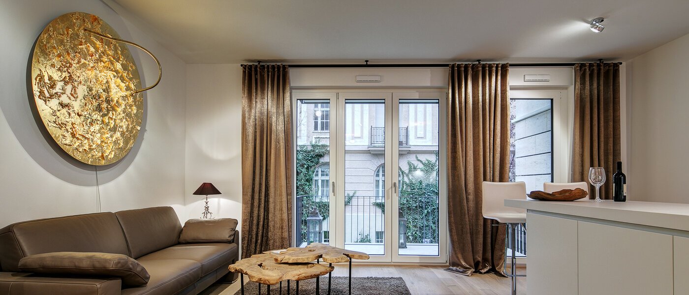 Ploché München Neuhausen 02 Living 9154