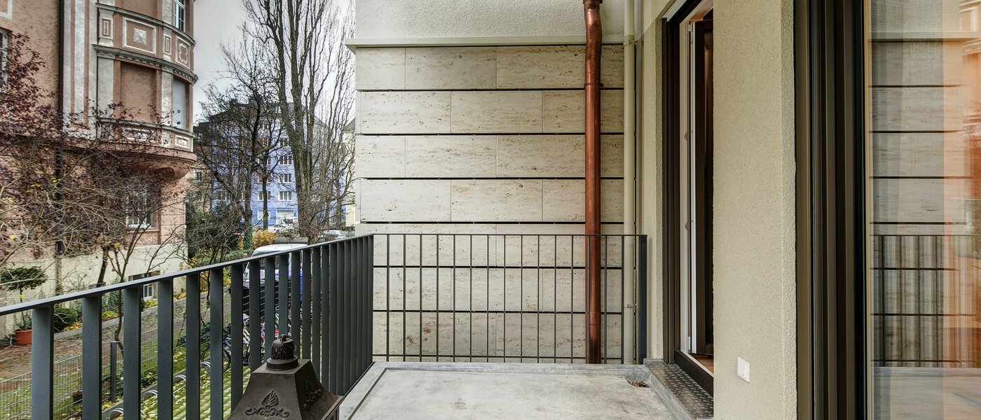 Ploché München Neuhausen 03 Balkón 9154