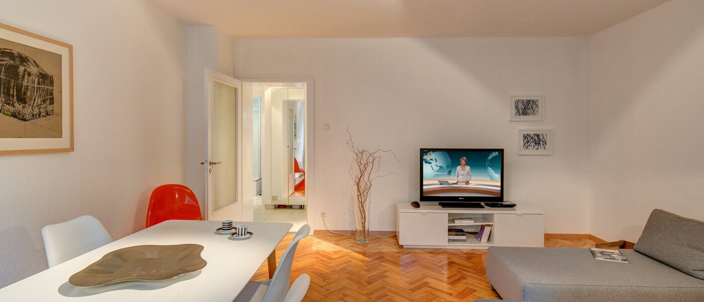 Ploché München Schwabing (links der Leopoldstraße) 05 Living 9173