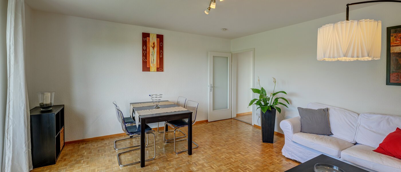 Platt München Waldtrudering 02 Vardagsrum 9176