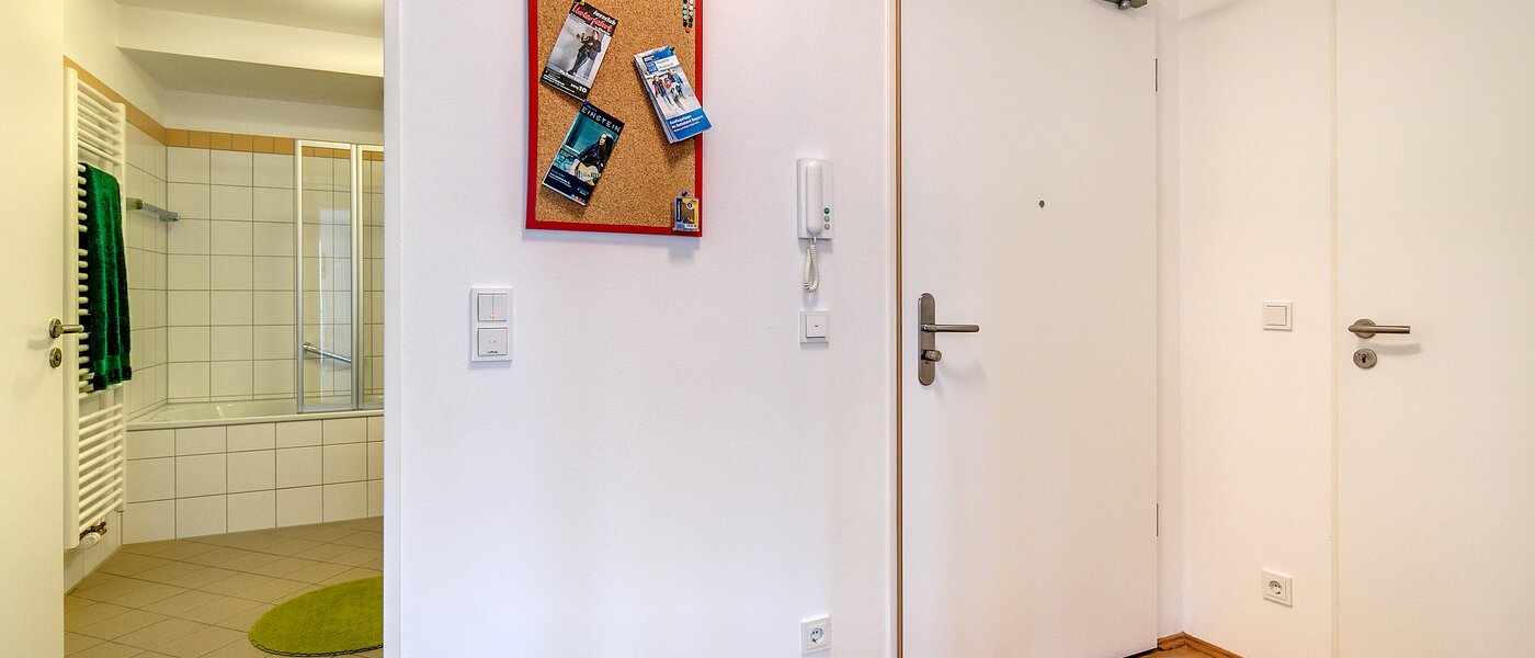 Byt so strešnou terasou München Nymphenburg 01 Chodba/priestor 9208