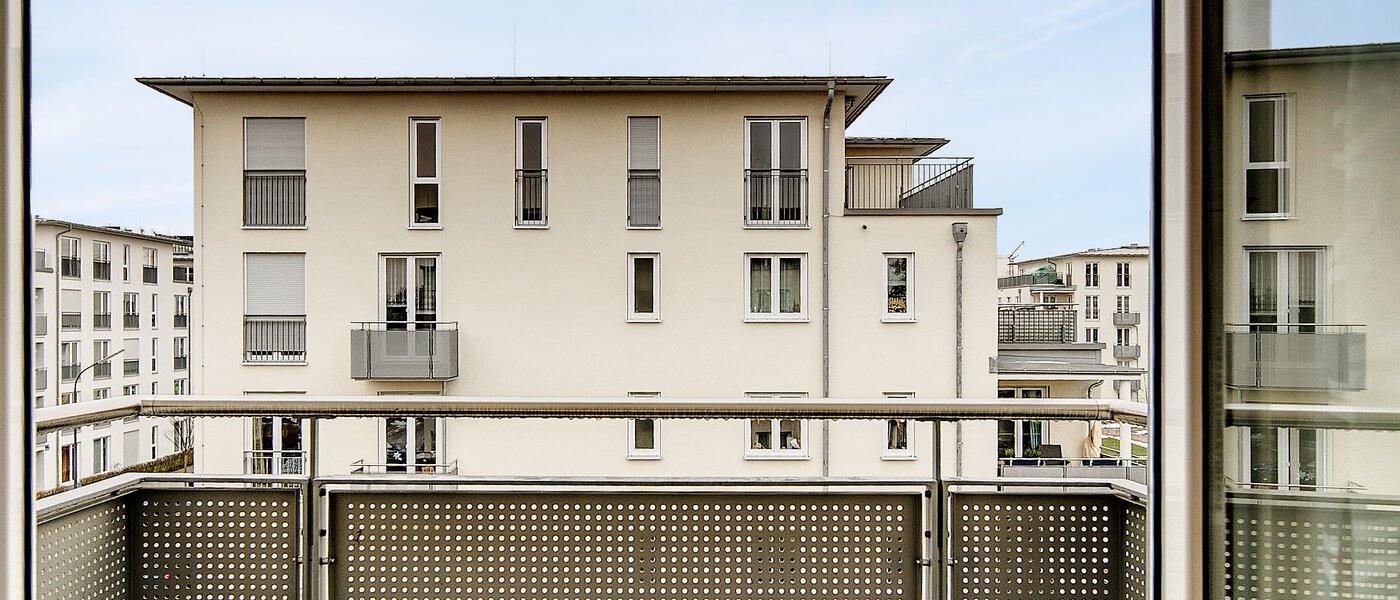 Апартамент с покривна тераса München Nymphenburg 01 Балкон 9208