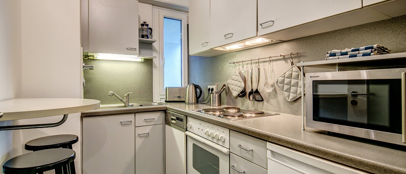 Ploché München Obersendling 01 Kuchyně 9218