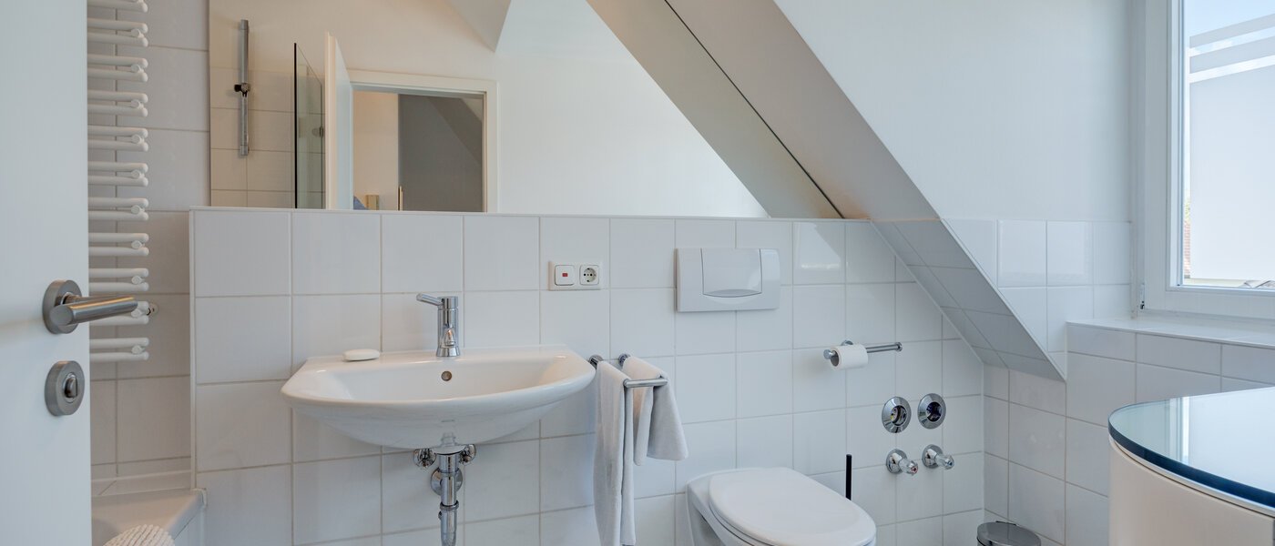 Stanovanje s strešno teraso München Bogenhausen 01 Kopalnica 9274