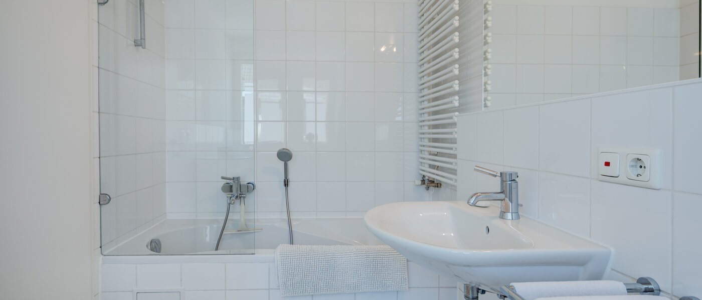 Stanovanje s strešno teraso München Bogenhausen 02 Kopalnica 9274