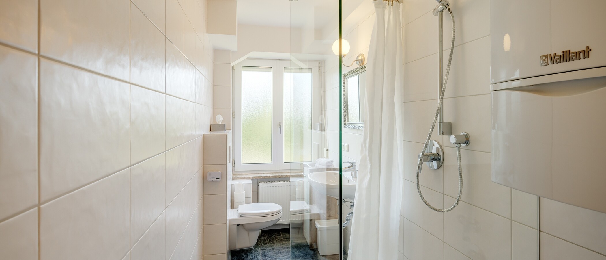 Lapos München Thalkirchen 01 Fürdőszoba 9295