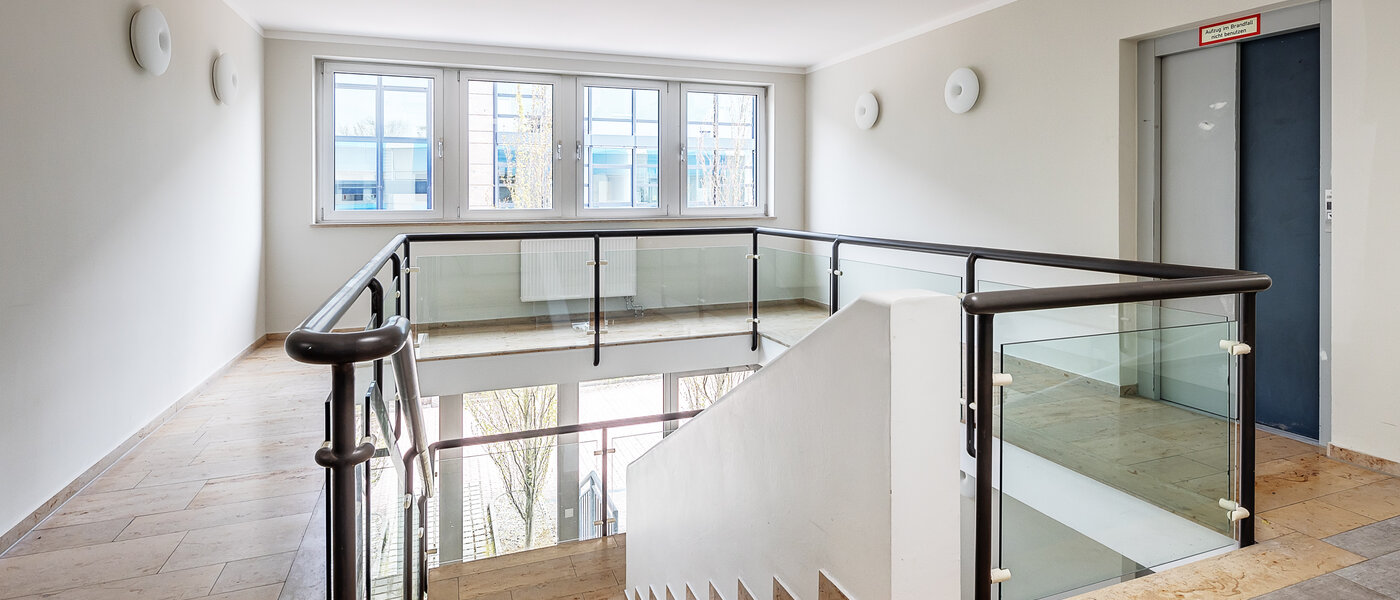 Plat Ismaning 02 Trap 9321