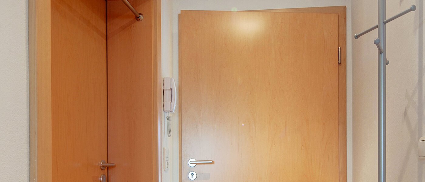 Мансардна квартира München Feldmoching 02 Коридор/передпокій 9344