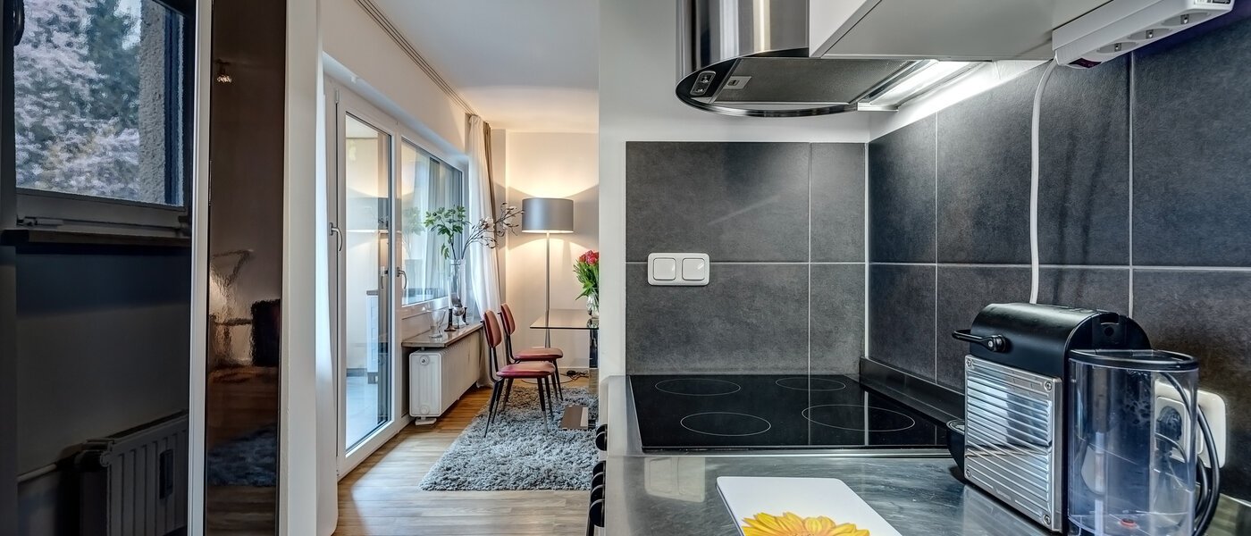 Ploché München Moosach 03 Kuchyňa 9358