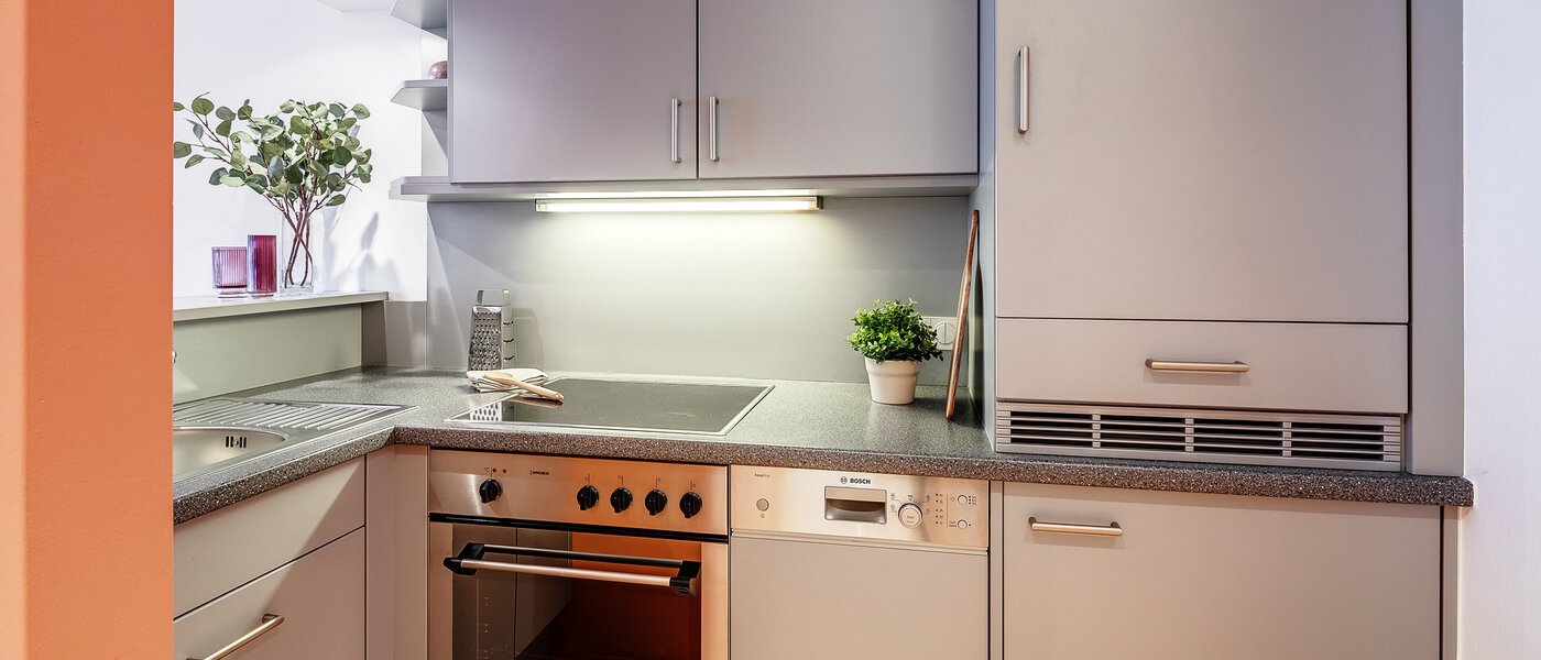 Lapos München Schwabing (rechts der Leopoldstraße) 01 Konyha 938