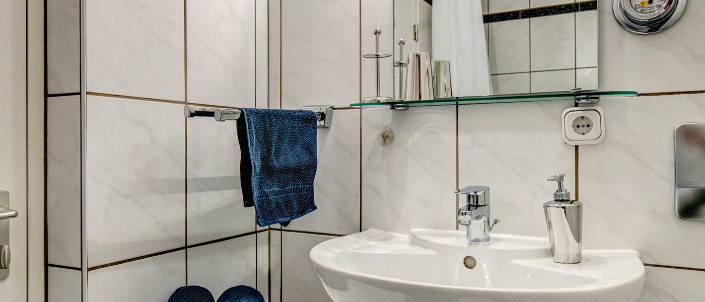 Ploché München Maxvorstadt - Universitätsviertel 01 Koupelna 9416