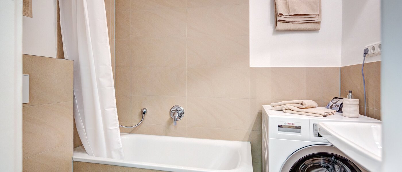 Ravna stran München Maxvorstadt - Universitätsviertel 01 Kopalnica 9459