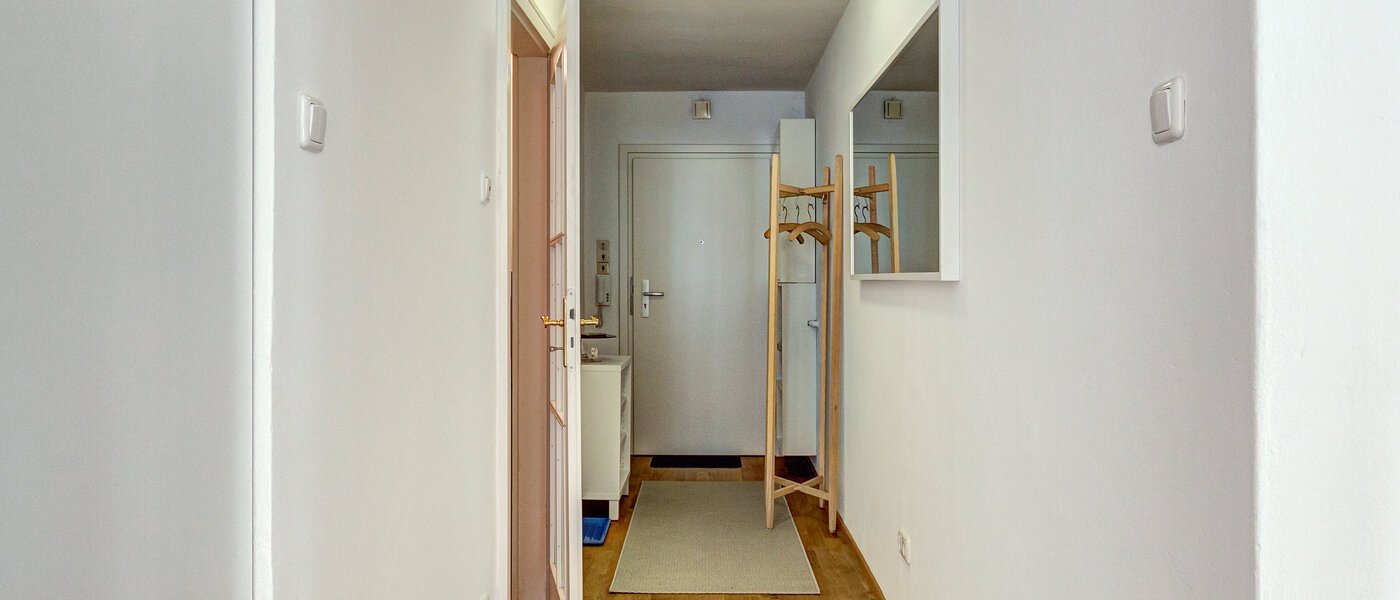 Ravna stran München Maxvorstadt - Universitätsviertel 01 Koridor/hodnik 9459