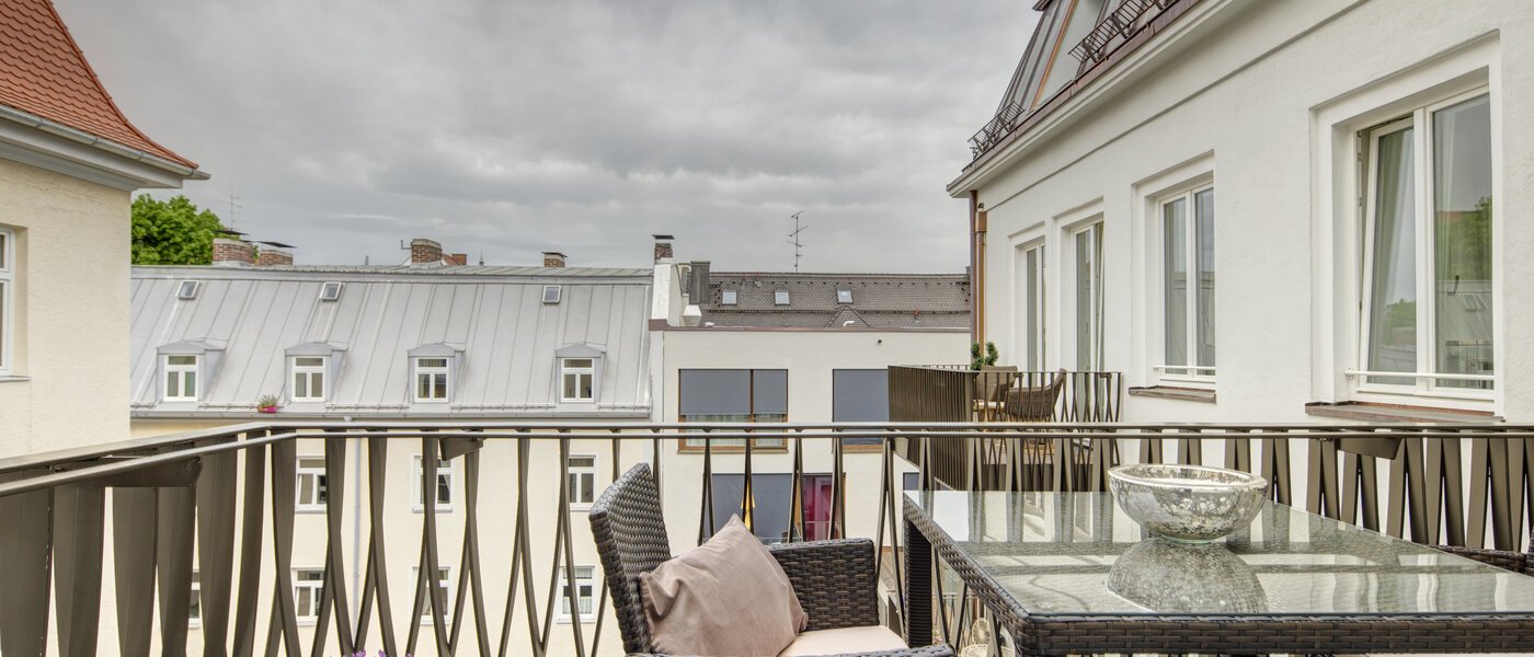 Plat München Maxvorstadt - Rund um den Josephplatz 02 Balkon 9480