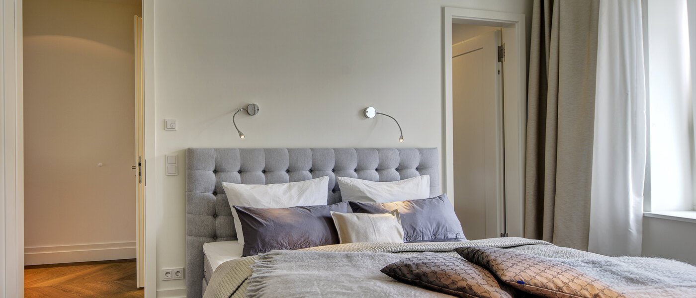 Plat München Maxvorstadt - Rund um den Josephplatz 01 Slapen 9480