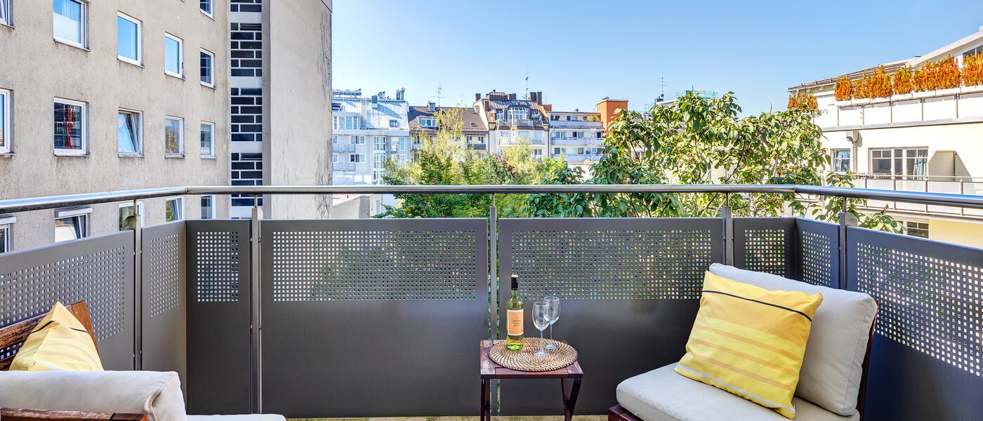 Ploché München Schwabing-Nord (zw. Leopoldstraße & Englischen Garten) 02 Balkón 9573