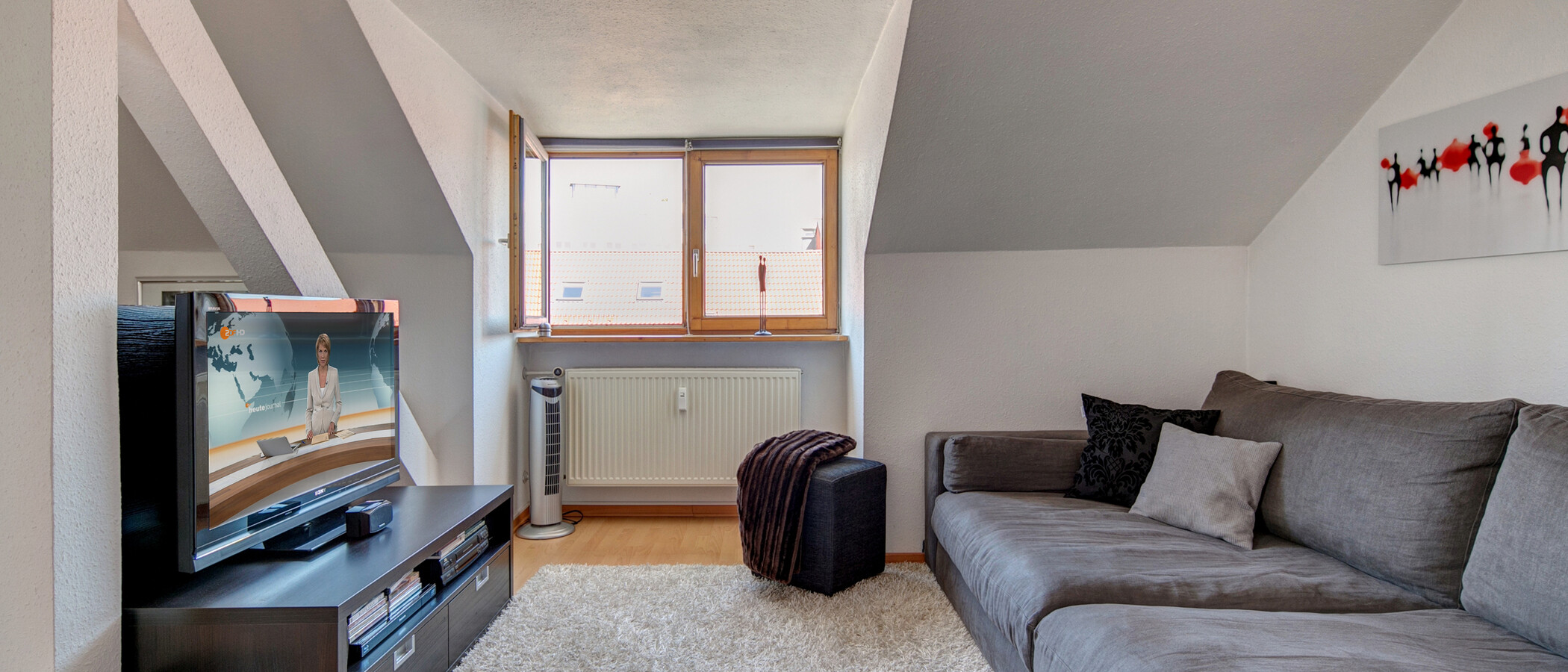 Tetőtéri lakás München Haidhausen 03 Élő 9579