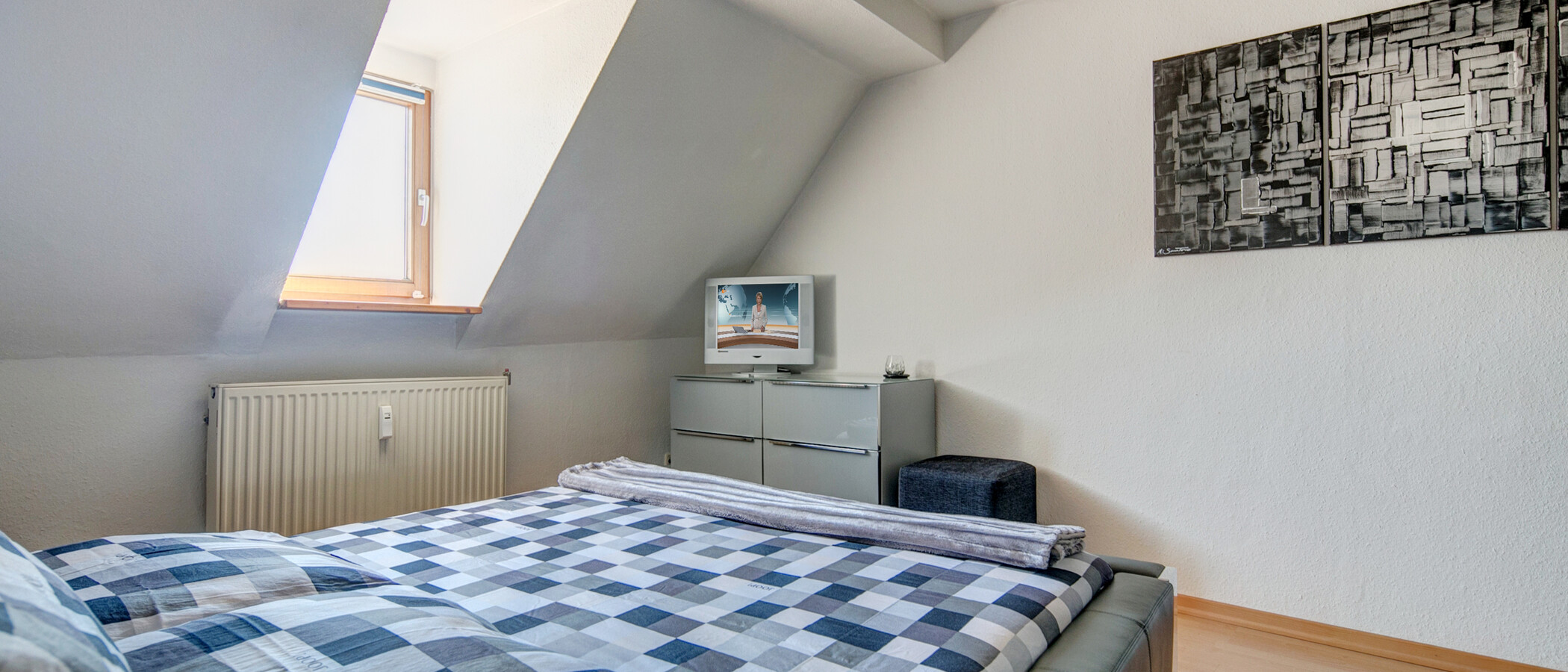 Tetőtéri lakás München Haidhausen 02 Alvó 9579