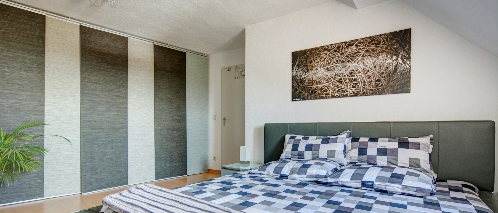 Tetőtéri lakás München Haidhausen 04 Alvó 9579