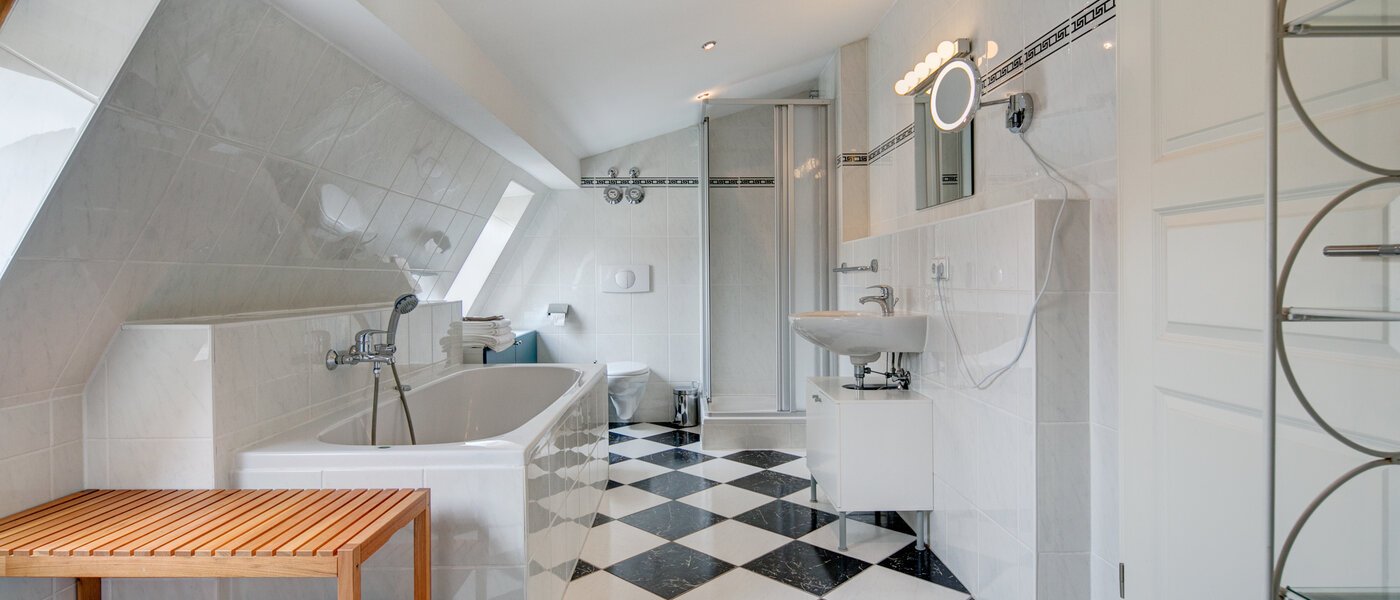 Апартамент тип мезонет München Lehel 01 Баня 9580