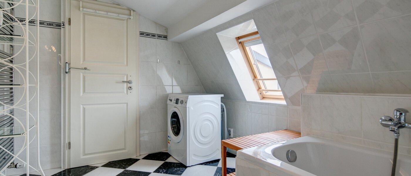 Апартамент тип мезонет München Lehel 04 Баня 9580