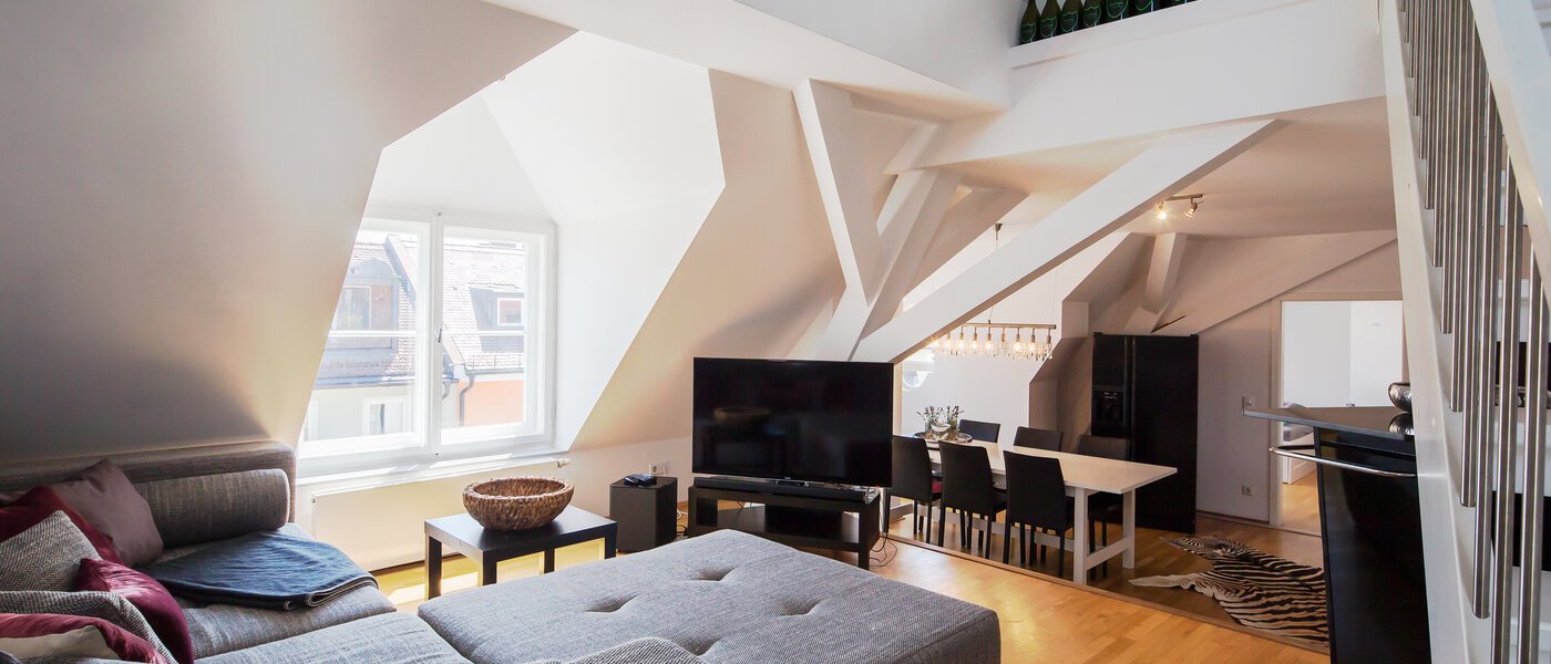 Byt so strešnou terasou München Maxvorstadt - Universitätsviertel 02 Living 9606