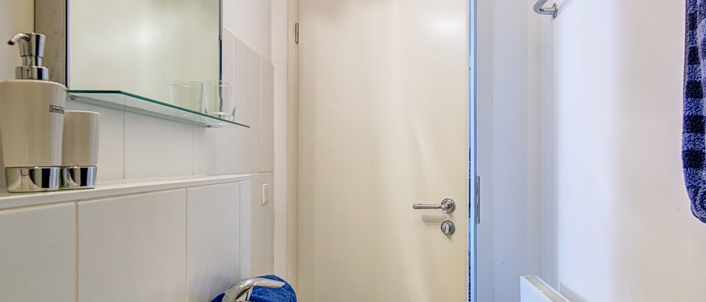 Byt so strešnou terasou München Maxvorstadt - Universitätsviertel 02 2. kúpeľňa 9606