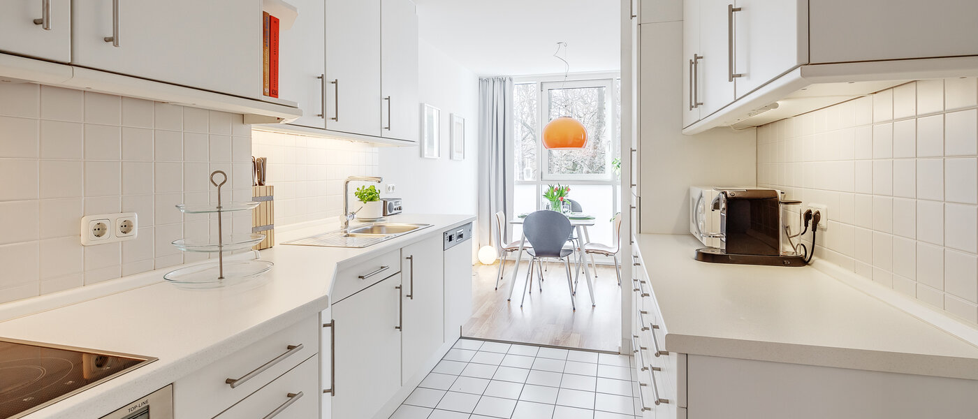 Плоский München Maxvorstadt - Museumsviertel 01 Кухня 9616