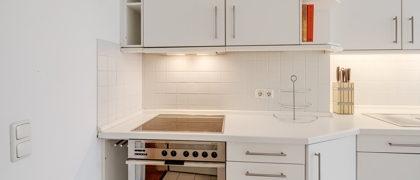 Плоский München Maxvorstadt - Museumsviertel 04 Кухня 9616