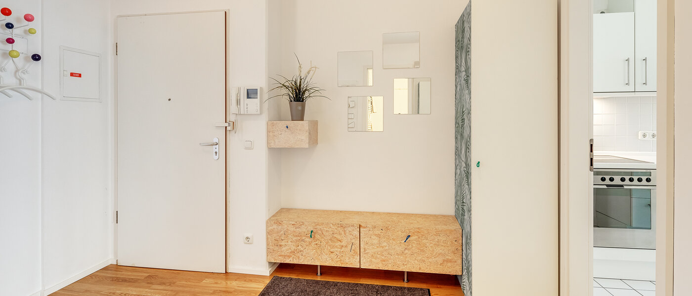 Плоский München Maxvorstadt - Museumsviertel 04 Коридор/передпокій 9616