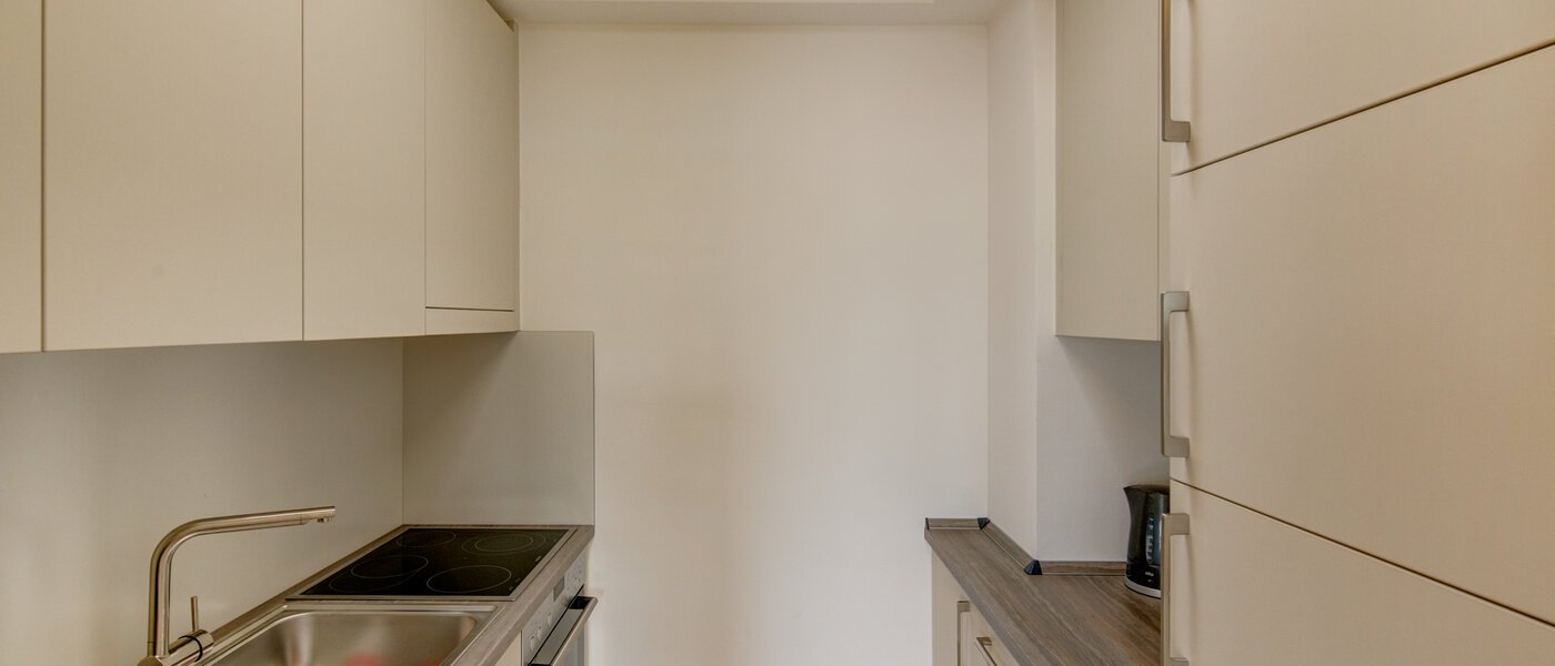 Ploché München Großhadern 01 Kuchyně 9626