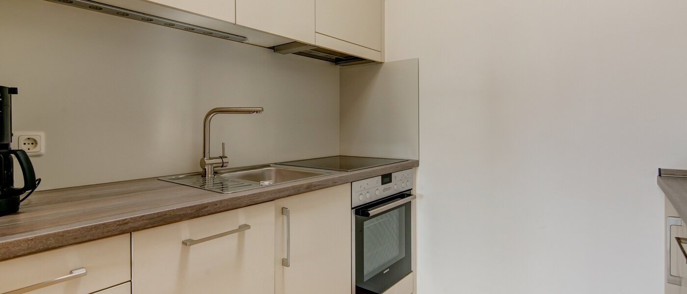 Ploché München Großhadern 02 Kuchyně 9626