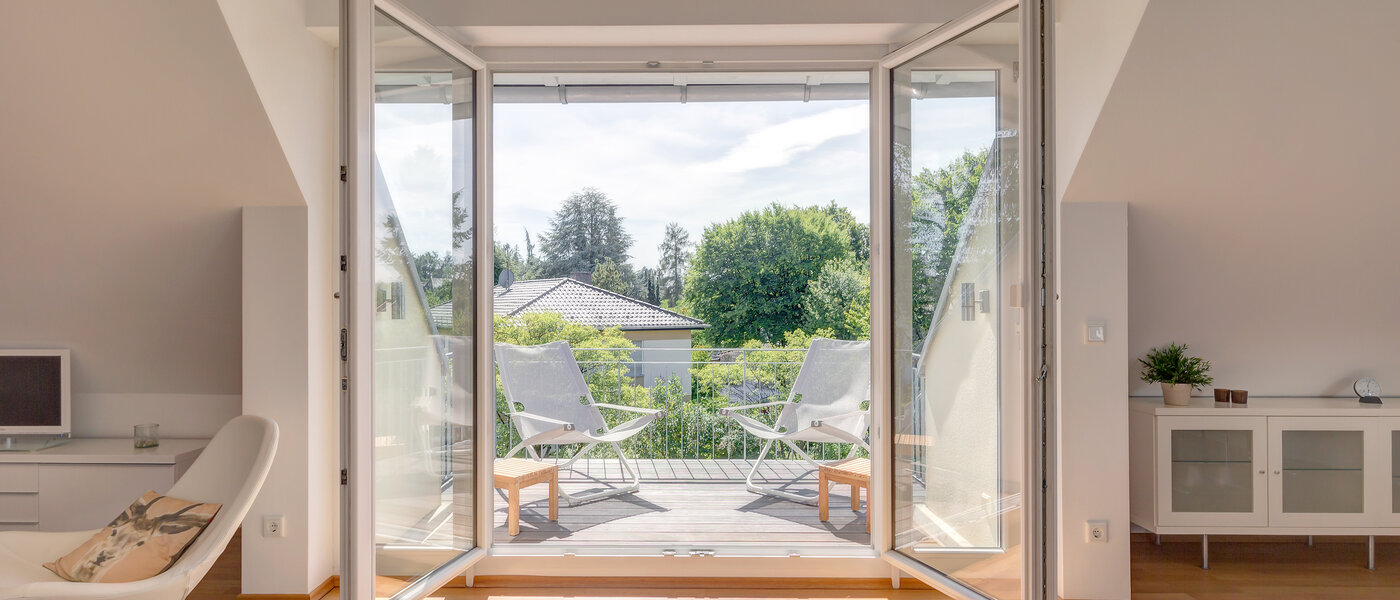 Byt so strešnou terasou München Obermenzing 01 Living 9637