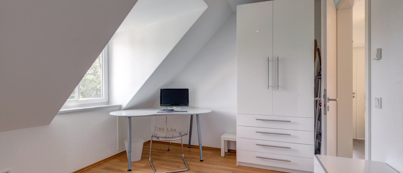 Byt so strešnou terasou München Obermenzing 02 2. spálňa 9637