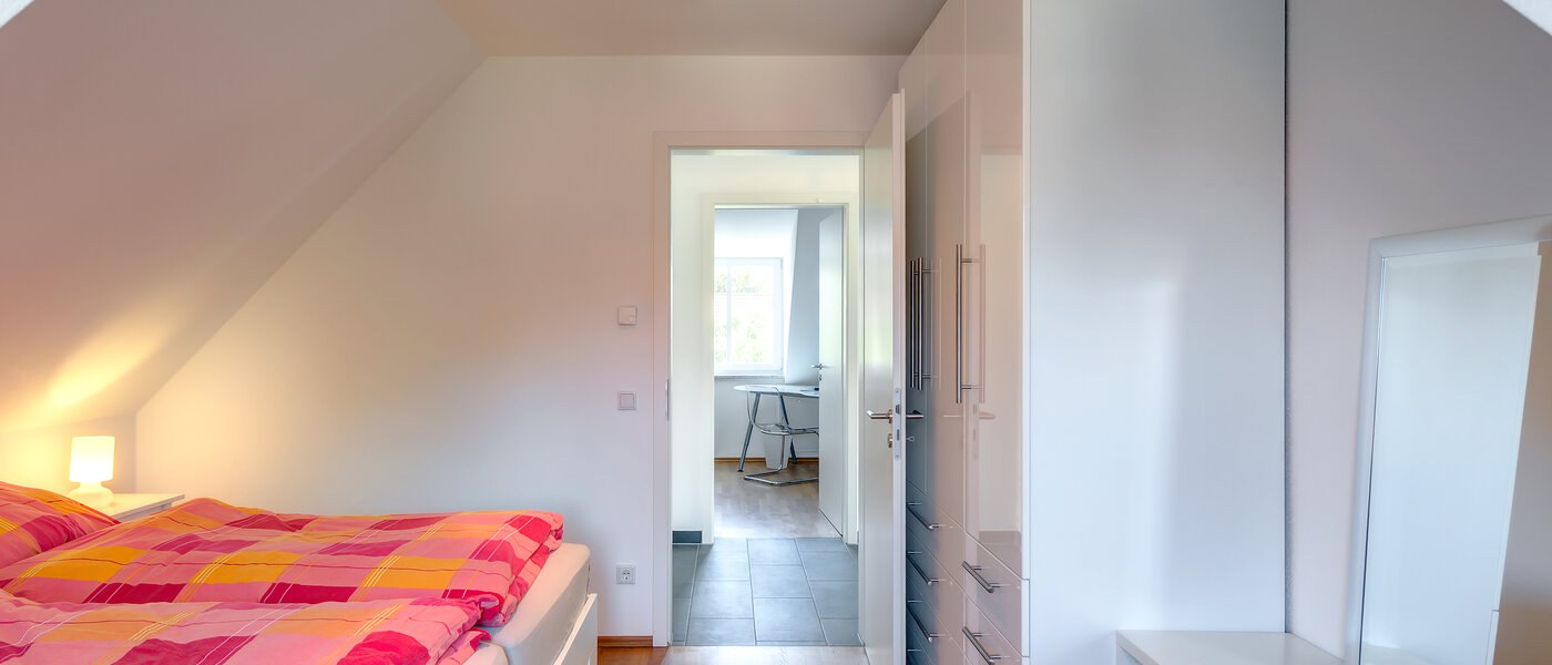 Byt so strešnou terasou München Obermenzing 03 1. spálňa 9637