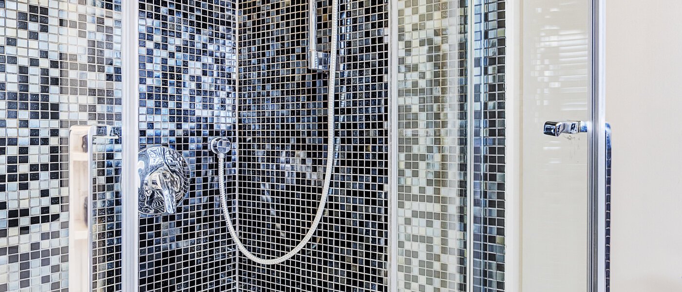 Flat München Maxvorstadt 01 Baderom 9664