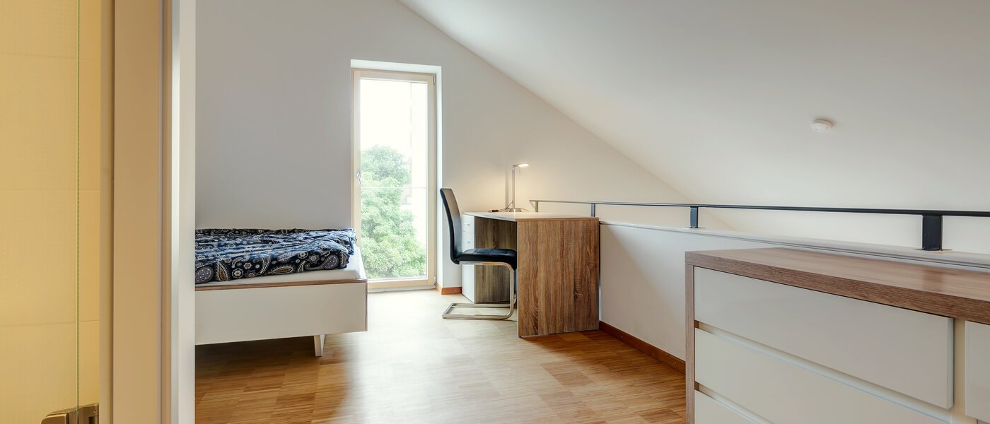 Дворівнева квартира-галерея Unterschleißheim Lohhof 04 Спати. 9676