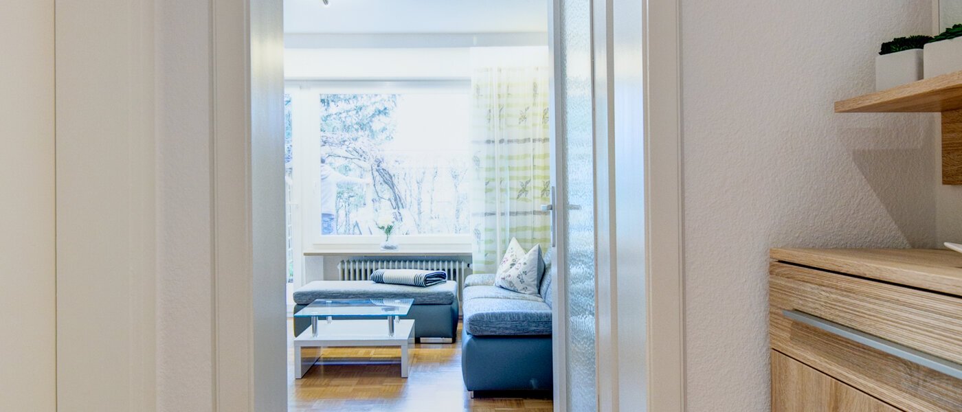 Плоский München Obermenzing 01 Коридор/передпокій 9775