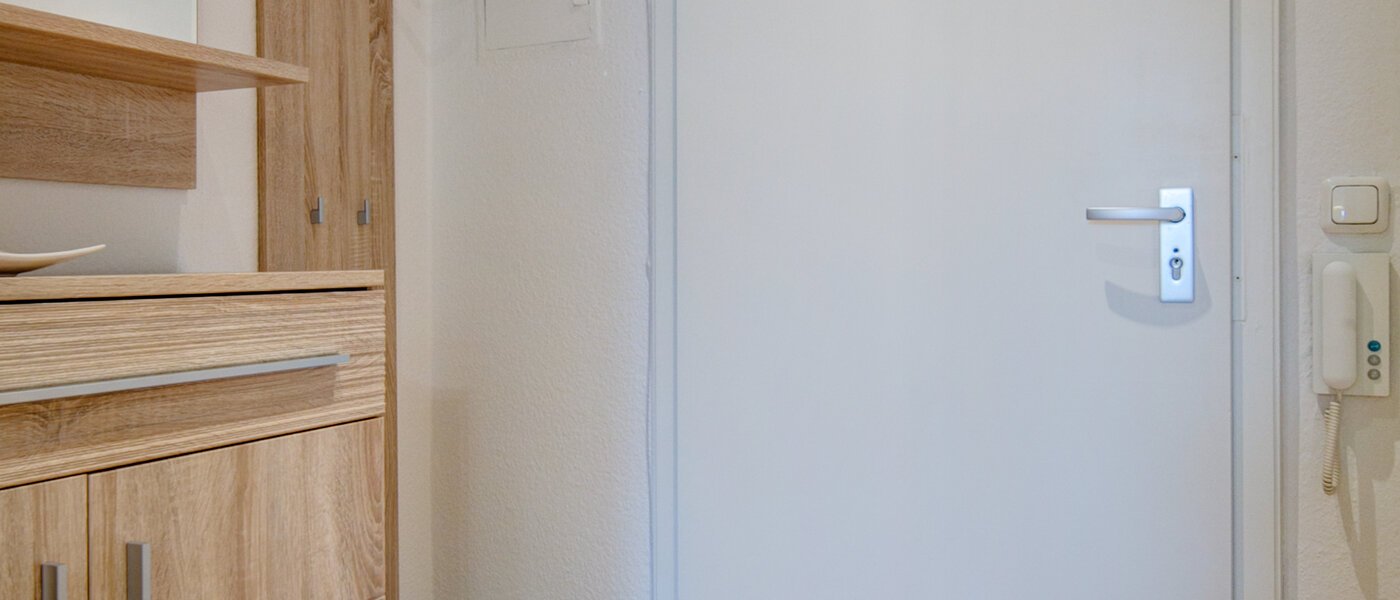 Плоский München Obermenzing 02 Коридор/передпокій 9775