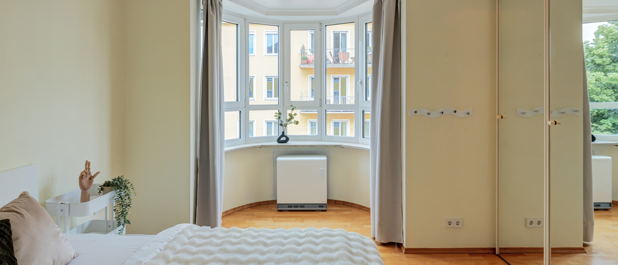 Düz München Maxvorstadt 02 2. yatak odası 9792